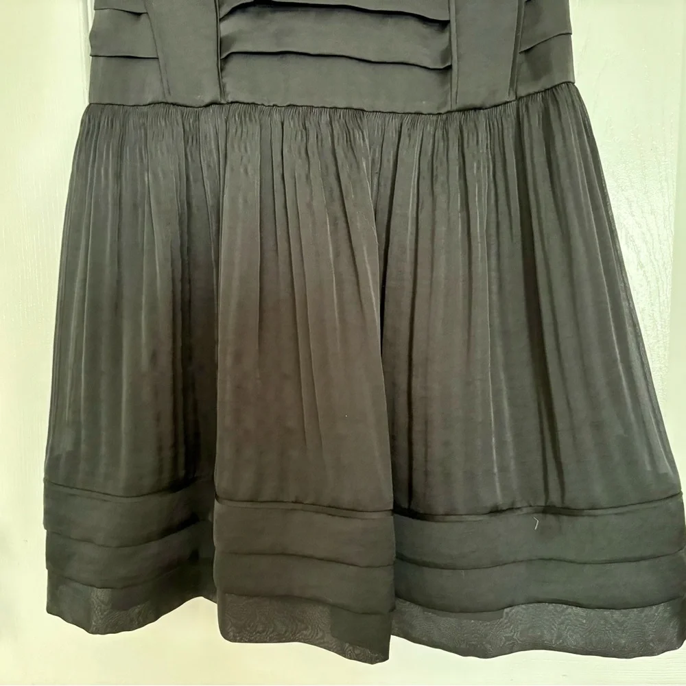 EUC Vintage Diane Von Furstenberg Black Pleated Mini Wills Dress Size 0 - Picture 8 of 12